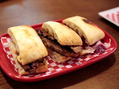 Montados ibéricos de presa, panceta y jamón de La Salita.