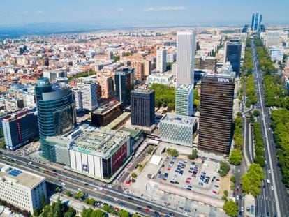Vista general del distrito financiero de Azca en Madrid.