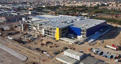El centro de Ikea en Alfafar, en construcción.
