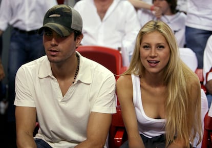 Enrique Iglesias y Anna Kournikova .