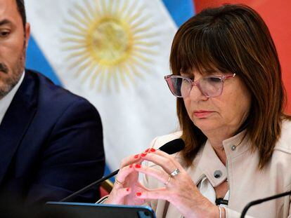 El ministro de Defensa argentino, Luis Petri, y la ministra de Seguridad, Patricia Bullrich, a mediados de marzo.