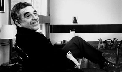 PARIS - JANUARY 27:  Colombian writer and Nobel prize in literature winner Gabriel Garcia Marquez poses for a portrait session on January 27,1982 in Paris,France. (Photo by Ulf Andersen/Getty Images)