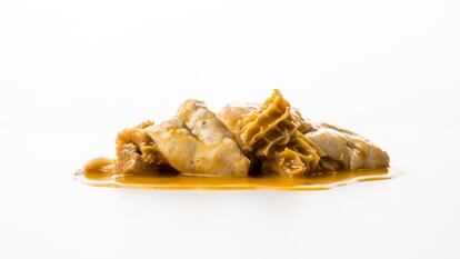 Cocochas de bacalao y callos.