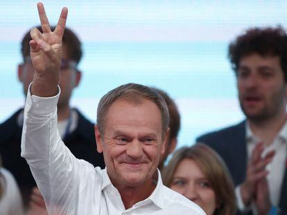Donald Tusk celebraba el día 15 los resultados de su coalición en las elecciones polacas.