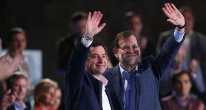 Juan Manuel Moreno Bonilla y Mariano Rajoy, en Sevilla. 