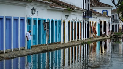 Cuando sube la marea parte del centro histórico de Paraty se inunda.