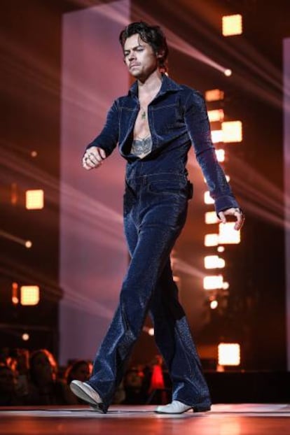 harry styles lot 2021 outfits