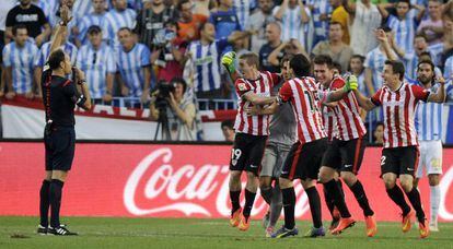Mateu Lahoz anula un gol dekl Athletic ante el Málaga.