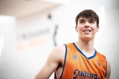 Lucas Marí, jugador junior L'Alqueria del Basket