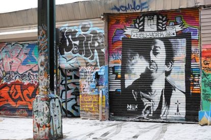 5pointz es un recinto de unos 1.900 metros en Queens, Nueva York, donde se reúnen miles de grafitis como este de Serge Gainsbourg.