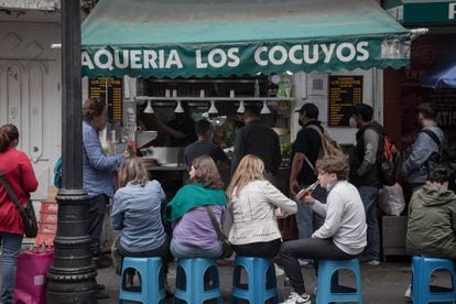 El puesto Los Cocuyos, en el centro de Ciudad de México.
