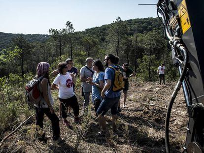 Protesta contra la ampliación de la C-32, cerca de Lloret de Mar.