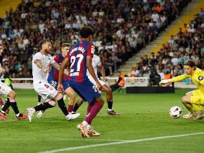 La jugada en la que Sergio Ramos marca gol en propia puerta frente al Barcelona.