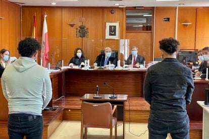 Juicio contra dos hombres acusados de violar a una menor de 16 años, el pasado junio en Santander.