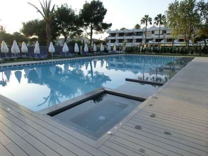Hotel Astoria Playa Only Adults, Puerto de la Alcudia, Mallorca. http://bit.ly/1OQOyC3