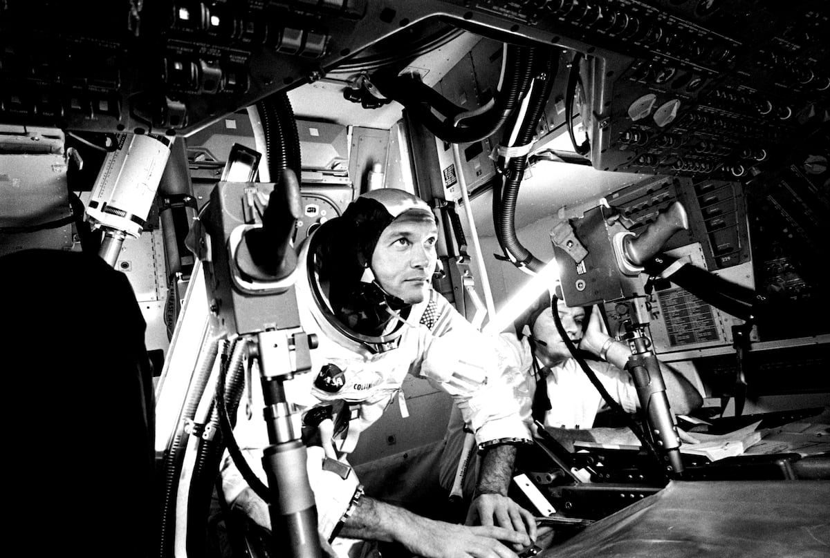 Muere Michael Collins, el astronauta que participó en la primera misión que pisó la Luna con el ‘Apolo 11′