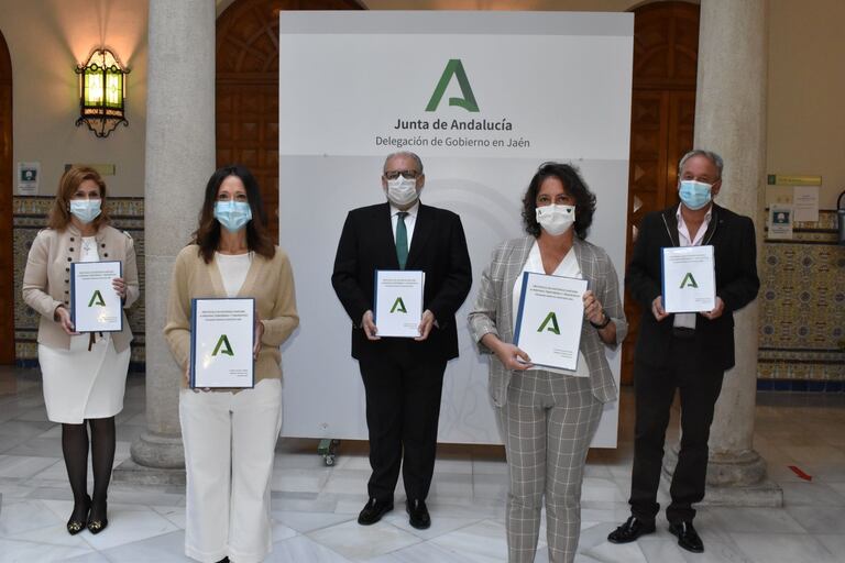 Delegación del Gobierno en Jaén, en la presentación del protocolo de Salud para atender a temporeros en la campaña de la aceituna