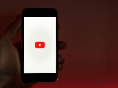 YouTube tendrá un modo bloqueo de pantalla para que no cierres un vídeo sin querer