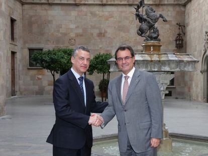 El Presidente de la Generalitat, Artur Mas, y el Presidente del EBB de EAJ-PNV y el del PNV, Iñigo Urkullu, el pasado septiembre en Barcelona.