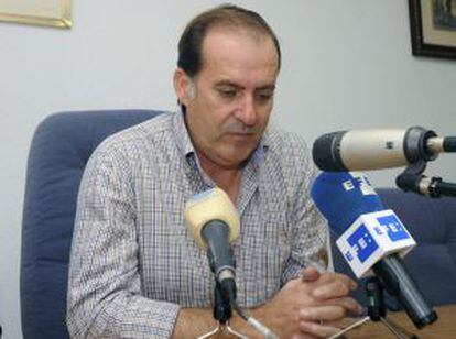 El alcalde de Fortuna, Matías Carrillo, anuncia su dimisión.