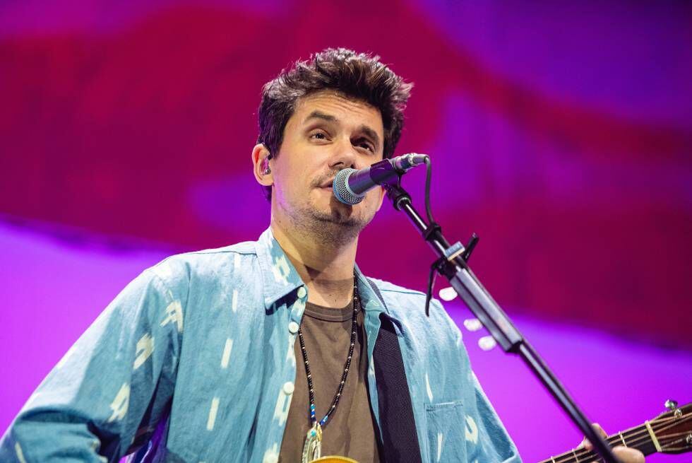 El cantante John Mayer durante una actuación en Londres en octubre de 2019.