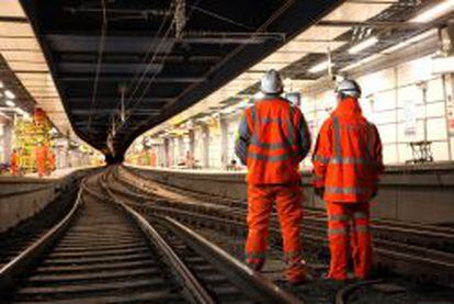 Trabajadores de Balfour Beatty en el proyecto ferroviario londinense Thameslink.