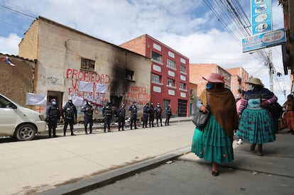 Women mobilized against the multiple murderer, during a protest this week that reached the gates of the Court of Justice of La Paz.