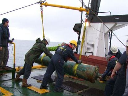 Trabajadores de Odyssey, en aguas de Gibraltar en 2009.