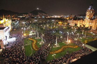 La Plaza Mayor de Lima durante la serenata por los 479 a&ntilde;os de su fundaci&oacute;n.