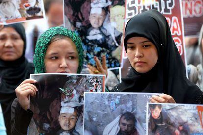 Hazaras protestan por el atentado ante el consulado de Pakistán en Sidney.