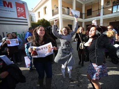 El municipio madrileño reparte 300 décimos del primer premio