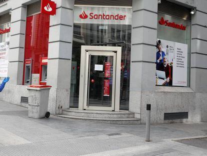 Sucursal de Banco Santander.