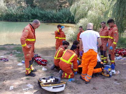 Muere un hombre en una zona de baño prohibida del río Turia al  intentar rescatar a su hija