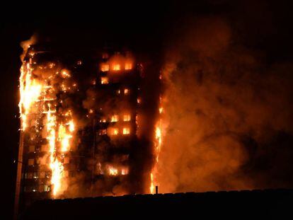 Incendi en un edifici de Londres.