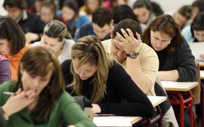 Jornada de examen de alumnos universitarios en Madrid.