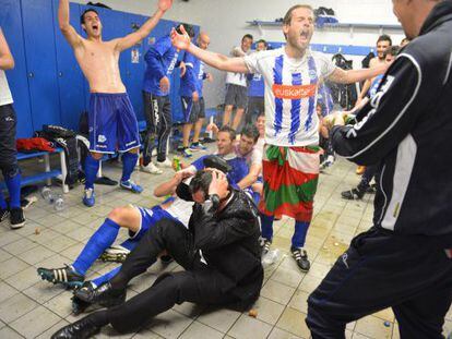 Tras el ascenso conseguido frente al Jaén, el Alavés vuelve este viernes a Segunda.