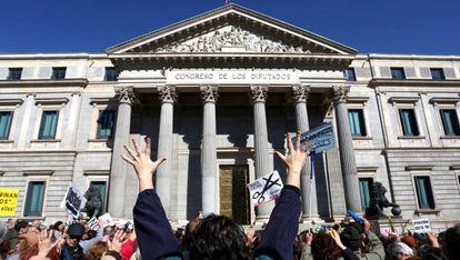 Manifestación de pensionistas frente al Congreso.