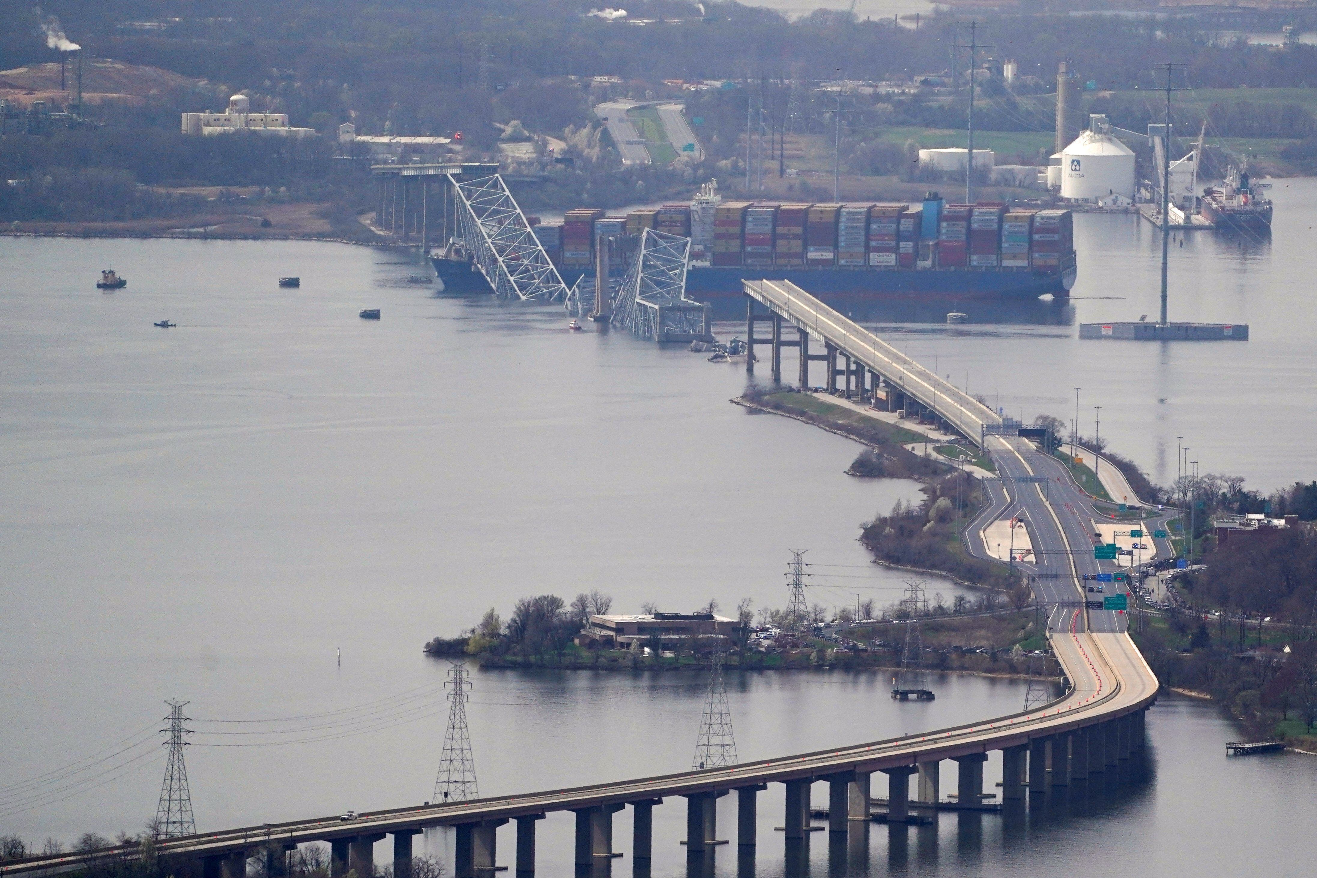 “Un barco acaba de perder el rumbo”: así fue el choque del carguero contra el puente de Baltimore