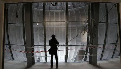 Interior del Insituto de Medicina Legal, el &uacute;nico edificio levantado.