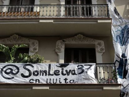 Protestas en el edificio de Hostafrancs.