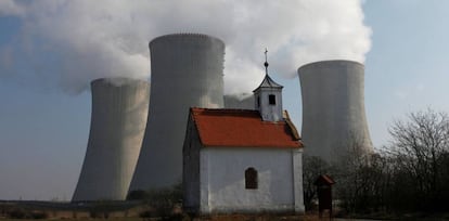 Planta nuclear de Dukovany, a 200 kilómetros de Praga, en República Checa