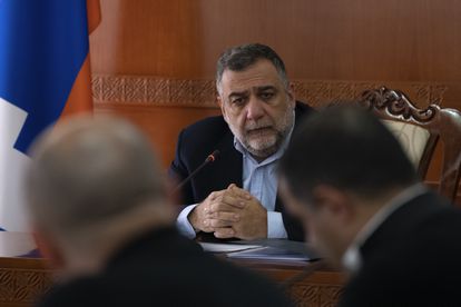 Rubén Vardanián, durante una reunión, el 3 de enero, del Gobierno de la República de Artsaj, controlado por el enclave de Nagorno-Karabaj, de mayoría armenia pero en territorio de Azerbaiyán.