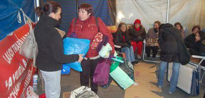 Empleadas acampadas en la puerta del consistorio jerezano.