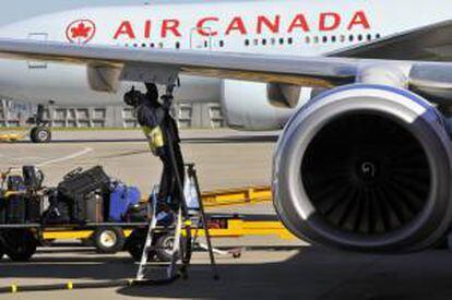 Fotografía disponible que muestra un avión de Air Canada. EFE/Archivo