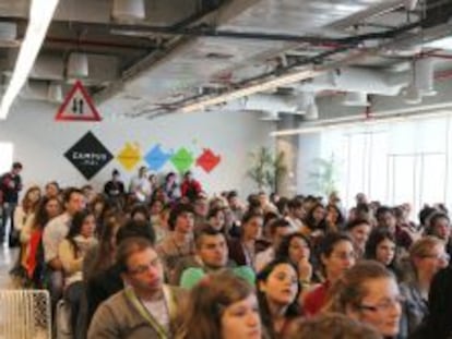 Sala de charlas en el Campus de Tel Aviv, en Israel.