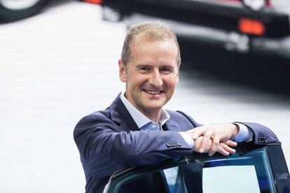 Herbert Diess, presidente de Volkswagen Turismos, en el &uacute;ltimo Sal&oacute;n del Autom&oacute;vil de Par&iacute;s