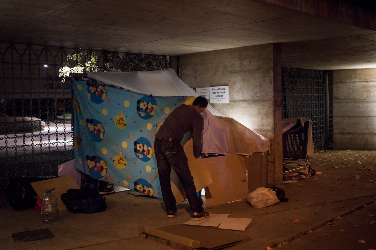 Personas sin hogar: el 40% lleva más de tres años sin casa y el 11% ...