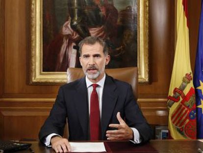 Felipe VI, sobre la Generalitat   Con sus decisiones han vulnerado de manera sistemática las normas aprobadas legal y legítimamente, demostrando una deslealtad inadmisible hacia los poderes del Estado 