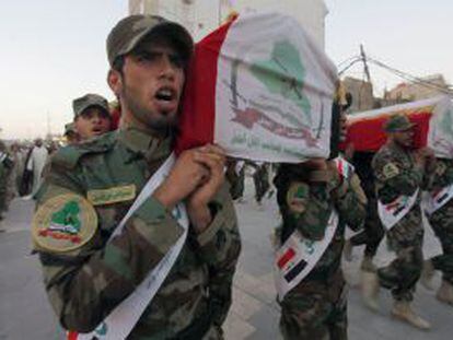 Miembros de la milicia ch&iacute;i Asaib Ahl al-Haq en Nayaf.