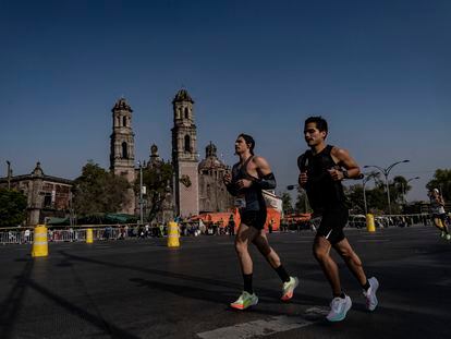 Se llevó a cabo el Maratón de la Ciudad de México, la myaor competencia en América Latina, después de dos años de confinamiento por coronavirus, el 28 de Noviembre de 2021. .